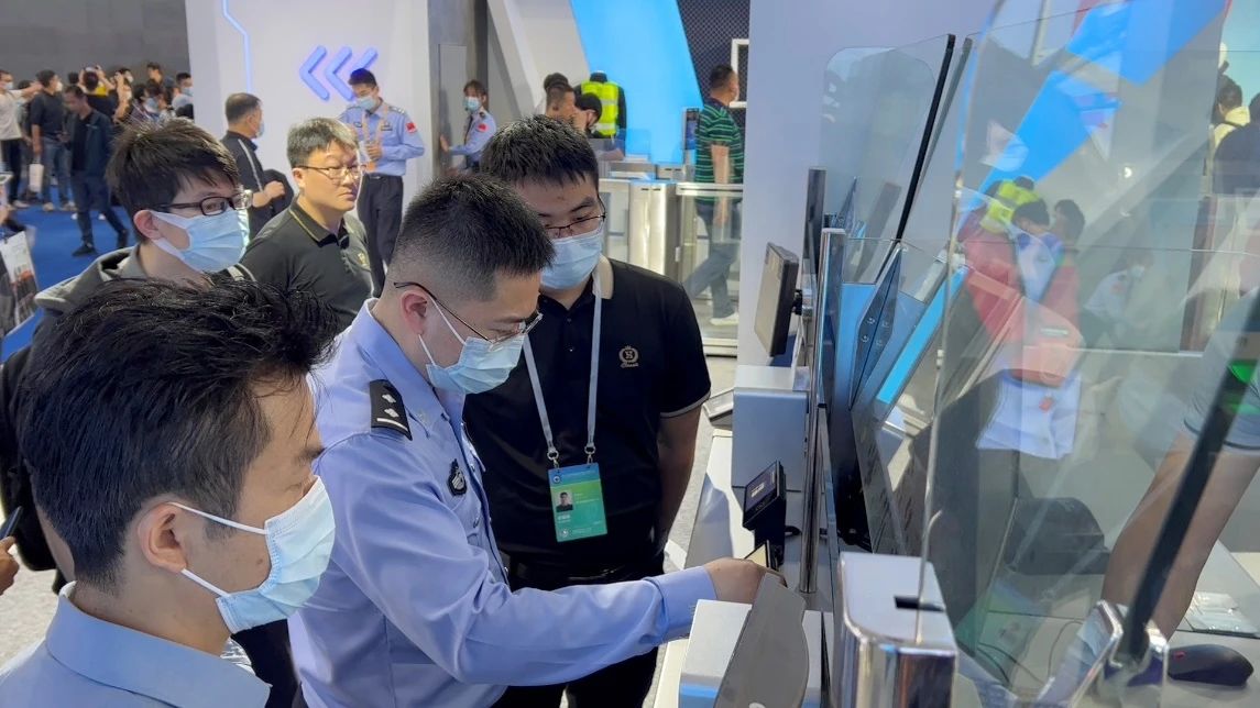 乐动(中国)ledong·官方网页版,亮相第十一届中国国际警用装备博览会 用创新技术“警”上添花