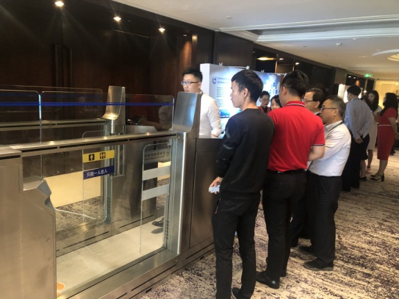 乐动(中国)ledong·官方网页版,参加上海峰会，开启智慧机场服务新格局